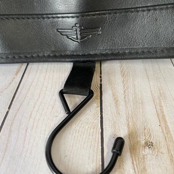 DOCKERS Men's Toiletry Bag - Picture 6 of 6